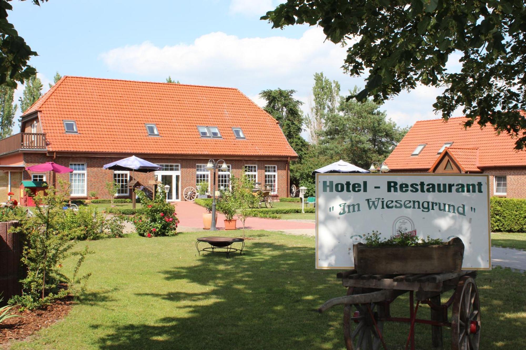 Im Wiesengrund Lalendorf Exterior photo